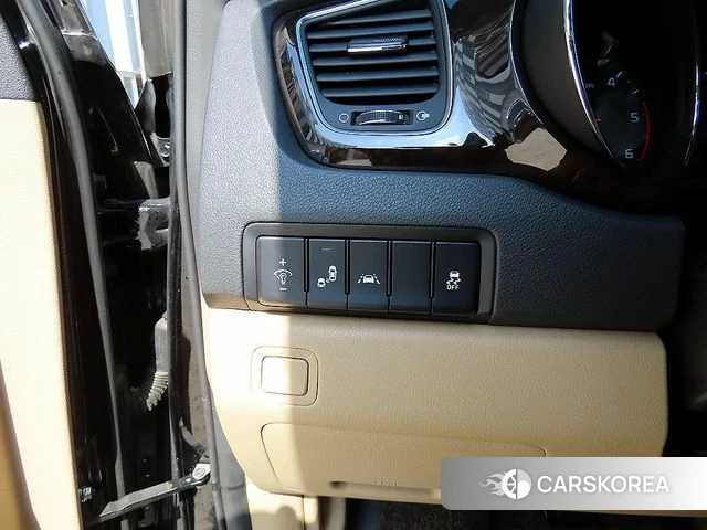 Kia The New Carnival 2018 Черный из Кореи, фото 3