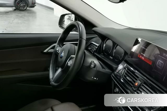BMW 1 series 2023 Белый из Китая, фото 3