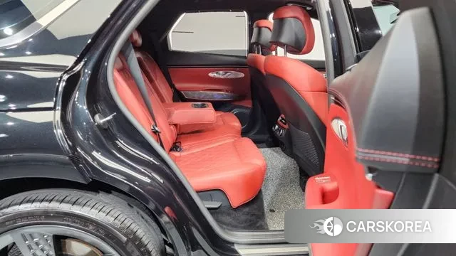 Genesis GV70 2023 Черный из Кореи, фото 3