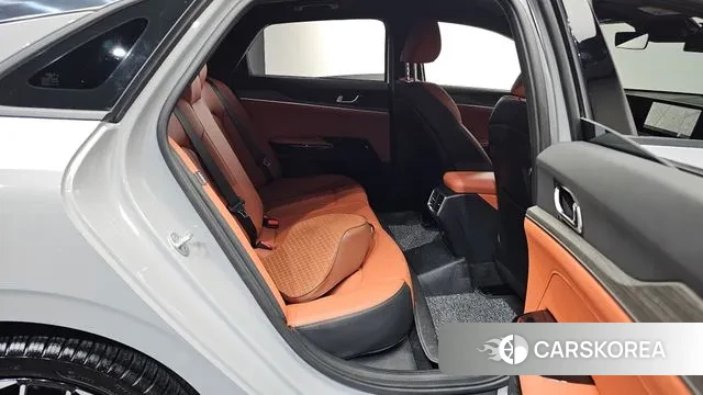 Kia The New K5 3rd generation 2024 Серебристо-серый из Кореи, фото 3