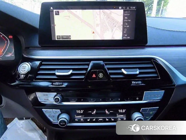 BMW 5 Series (G30) 2019 Серый из Кореи, фото 3