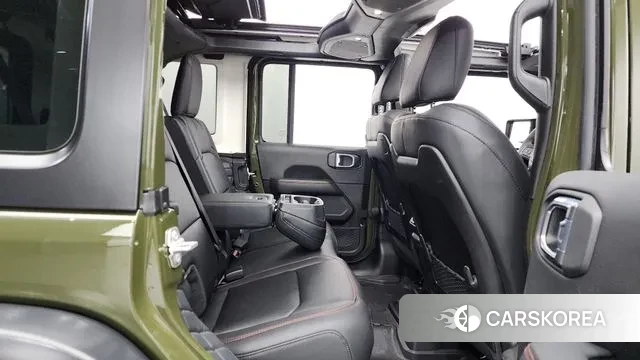 Jeep Wrangler (JL) 2024 Светло-зеленый из Кореи, фото 3