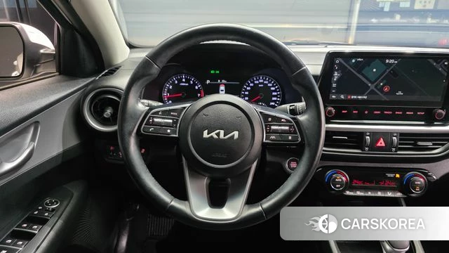Kia The New K3 2nd generation 2021 Белый из Кореи, фото 3