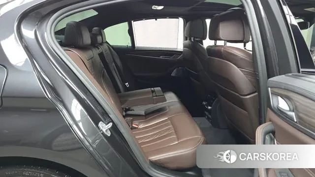 BMW 5 Series (G30) id 3519491 из Кореи 3