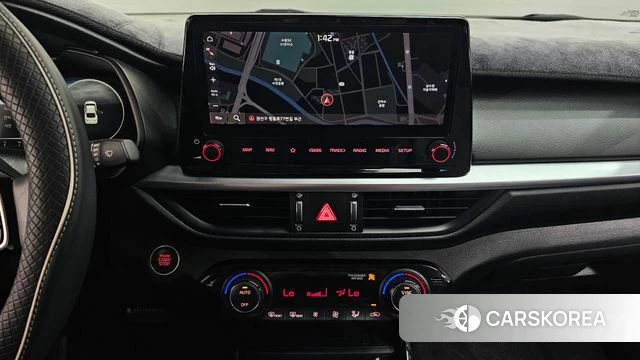 Kia The New K3 2nd generation 2021 Белый из Кореи, фото 3