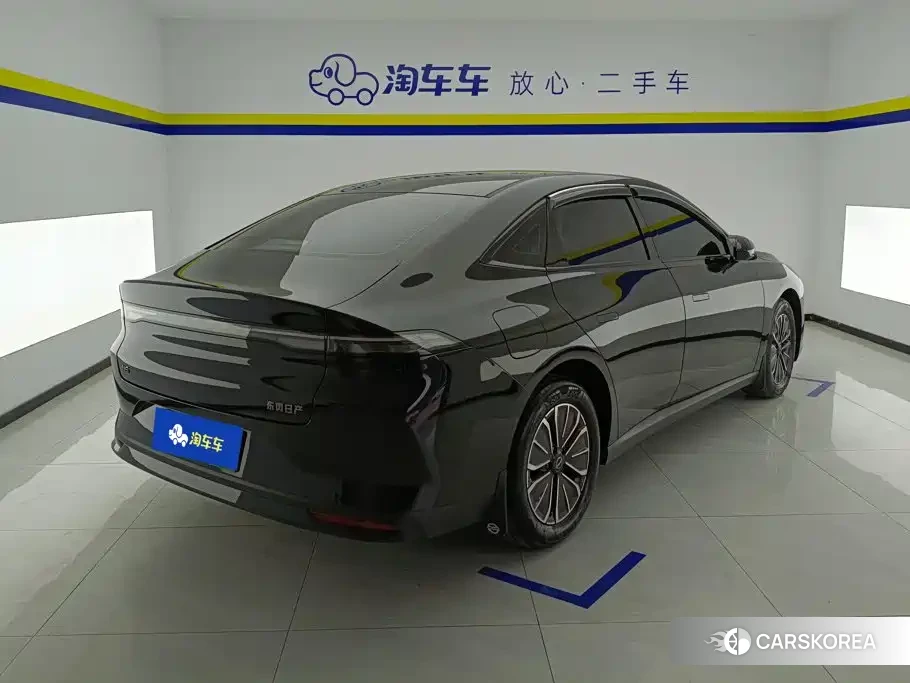 Nissan N6 2026 Черный из Китая, фото 3