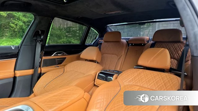 BMW 7 Series (G11) 2020 Белый из Кореи, фото 3