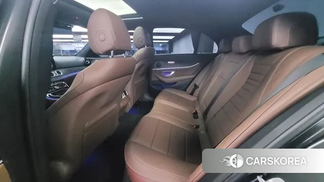 Mercedes-Benz E-Class W213 2022 Серый из Кореи, фото 3