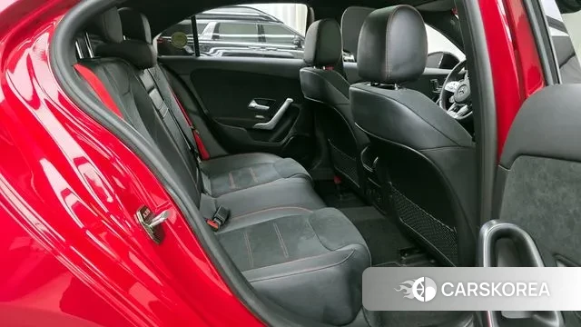 Mercedes-Benz A-Class W177 2022 Красный из Кореи, фото 3