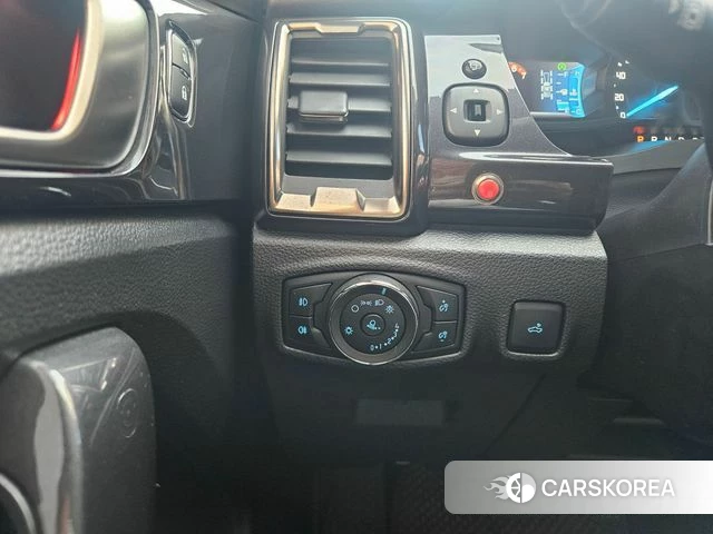 Ford Ranger 3rd Generation 2022 Серый из Кореи, фото 3