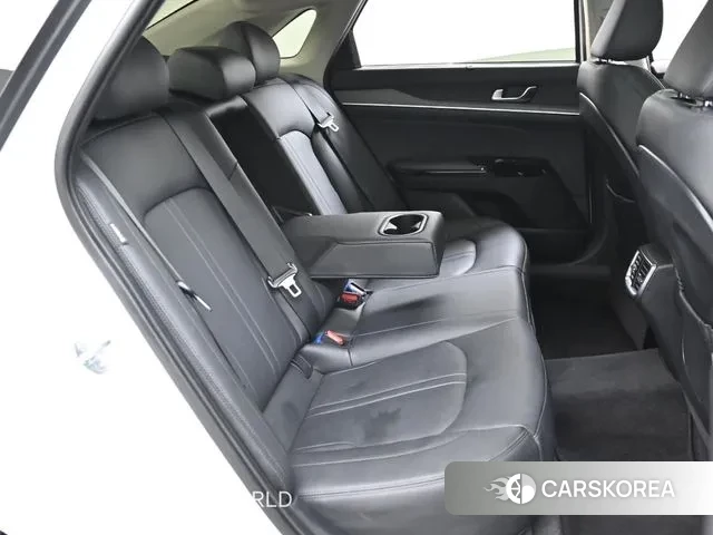 Kia The New K5 3rd generation 2024 Белый из Кореи, фото 3