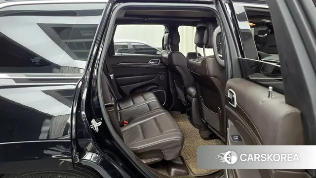 Jeep Grand Cherokee 2018 Черный из Кореи, фото 3