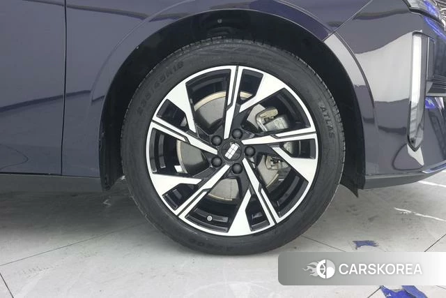 Geely Galaxy Galaxy L6 2024 Фиолетовый из Китая, фото 3