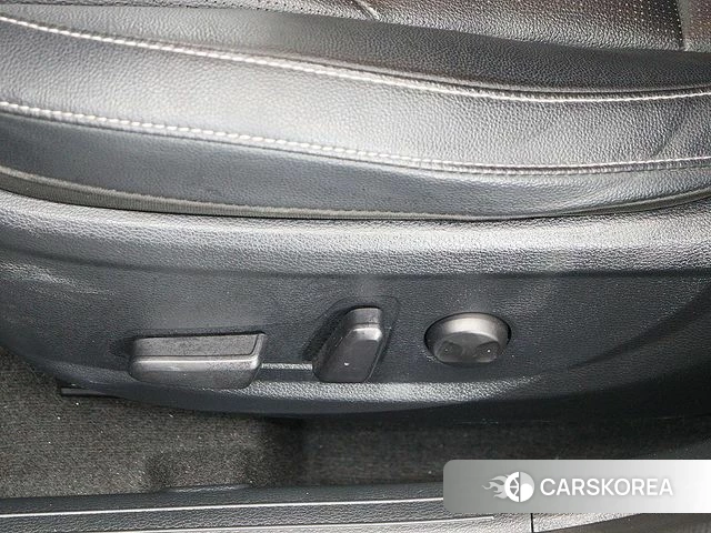 Kia The New K3 2nd generation 2022 Белый из Кореи, фото 3