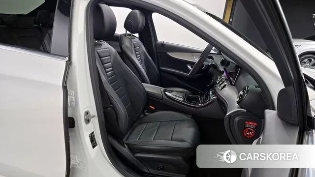 Mercedes-Benz E-Class W213 2021 Белый из Кореи, фото 3