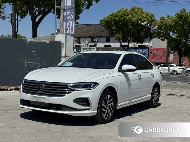 Volkswagen Lavida 2023 Белый из Китая, фото 3