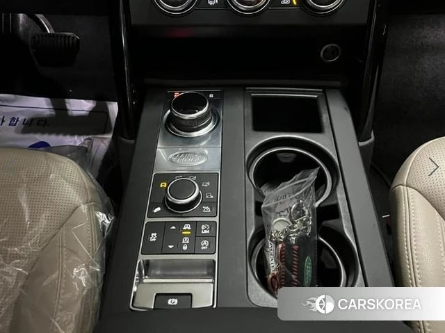 Land Rover Discovery 5 2018 Белый из Кореи, фото 3
