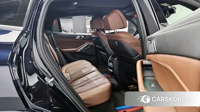 BMW X6 (G06) 2023 Черный из Кореи, фото 3