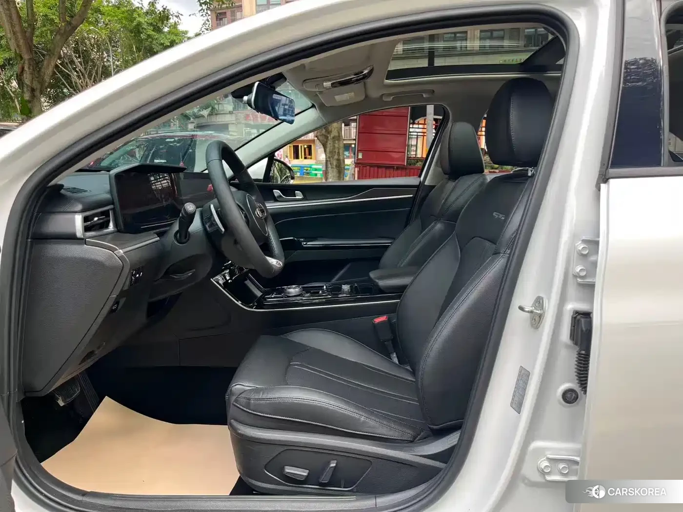 Kia K5 2021 Белый из Китая, фото 3