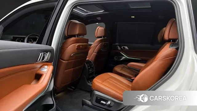 BMW X7 (G07) 2022 Белый из Кореи, фото 3