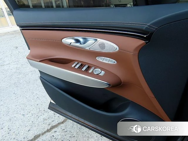 Genesis GV70 2022 Серебряный из Кореи, фото 3