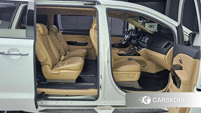 Kia The New Carnival 2018 Белый из Кореи, фото 3