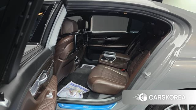 BMW 7 Series (G11) 2020 Серый из Кореи, фото 3