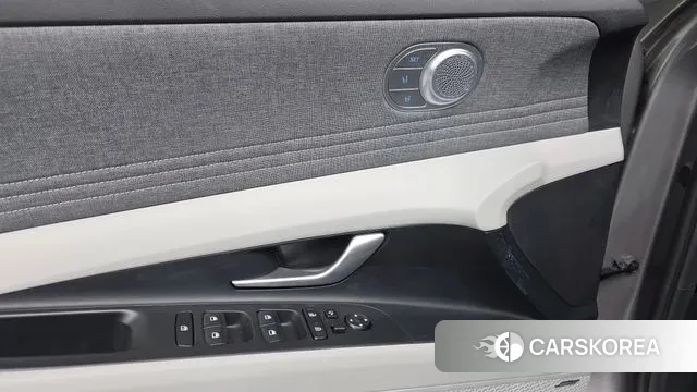 Hyundai Avante (CN7) 2022 Серебристо-серый из Кореи, фото 3