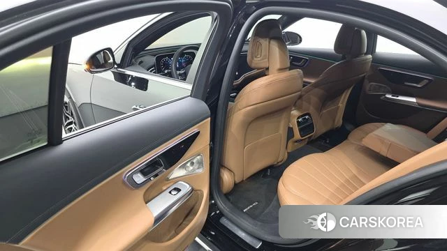 Mercedes-Benz E-Class W214 2025 Черный из Кореи, фото 3