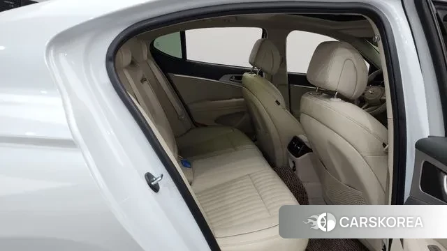 Genesis The New G70 2023 Белый из Кореи, фото 3