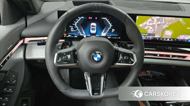 BMW 5 Series (G60) 2025 Белый из Кореи, фото 3