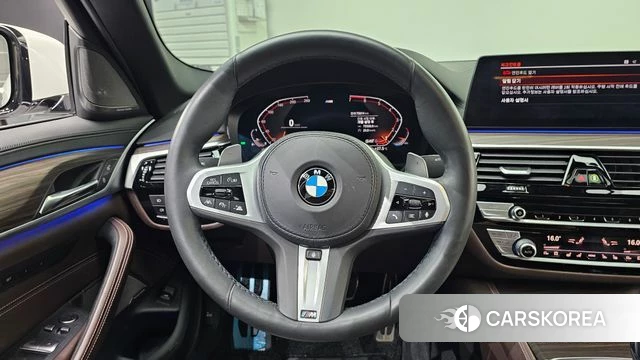 BMW 5 Series (G30) 2020 Белый из Кореи, фото 3