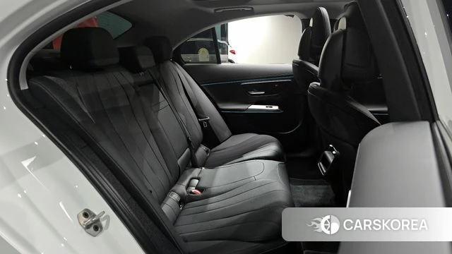 Mercedes-Benz E-Class W214 2024 Белый из Кореи, фото 3