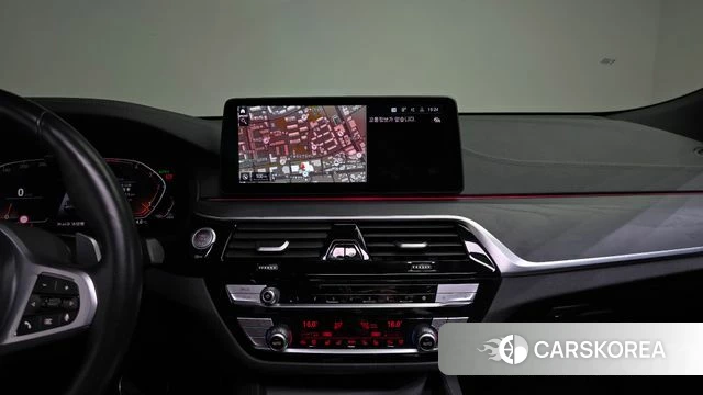 BMW 6 Series GT (G32) 2022 Черный из Кореи, фото 3