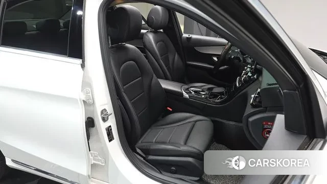 Mercedes-Benz C-Class W205 2020 Белый из Кореи, фото 3