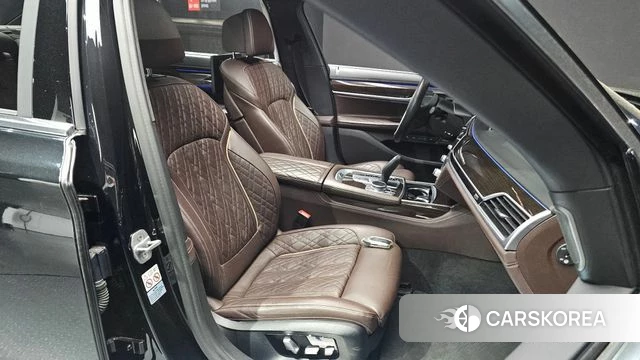 BMW 7 Series (G11) 2020 Черный из Кореи, фото 3