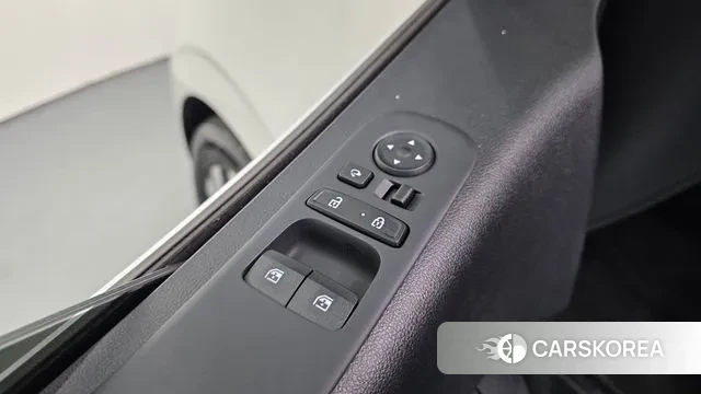 Hyundai Staria 2023 Белый из Кореи, фото 3