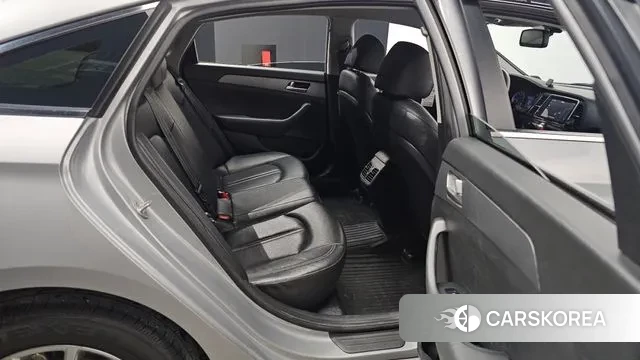 Hyundai Sonata New Rise 2022 Серебристо-серый из Кореи, фото 3