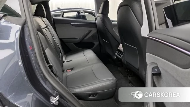 Tesla Model Y 2025 Серый из Кореи, фото 3