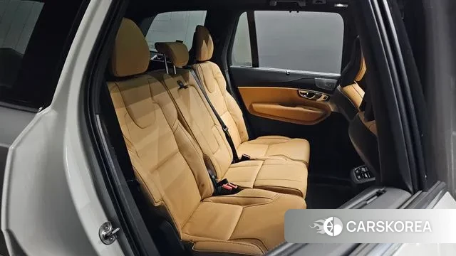 Volvo XC90 second Generation 2024 Белый из Кореи, фото 3