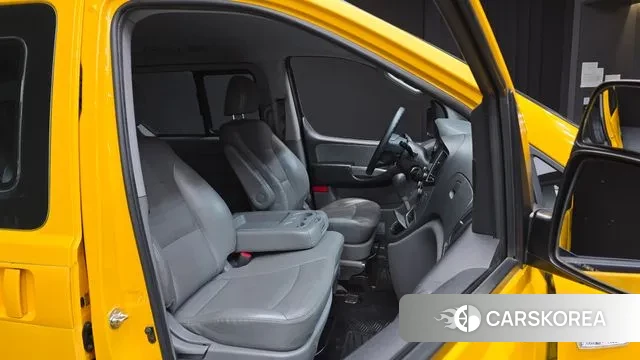 Hyundai The New Grand Starex 2018 Желтый из Кореи, фото 3