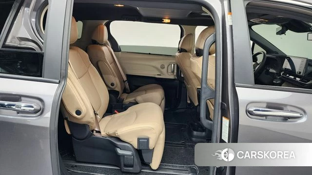 Toyota Sienna 4th Generation 2024 Серый из Кореи, фото 3