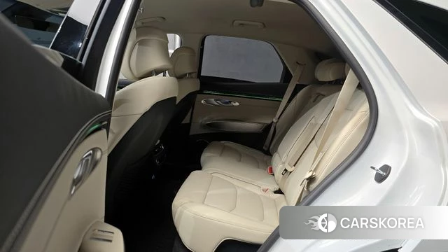 Genesis GV70 2025 Белый из Кореи, фото 3