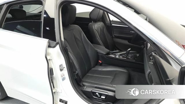 BMW 4 Series (F32) 2018 Белый из Кореи, фото 3