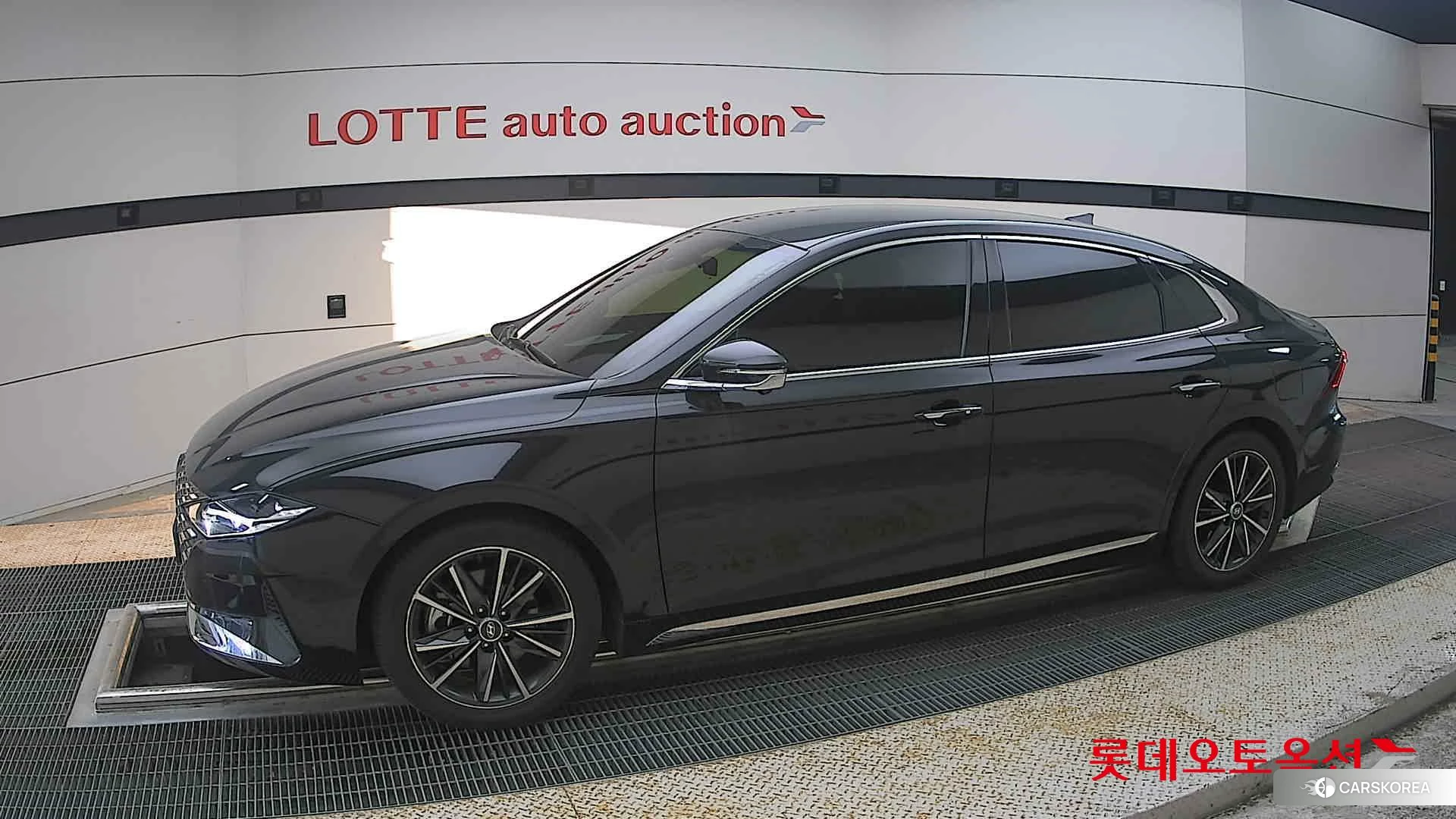 Hyundai Grandeur 2023 Midnight Black Pearl из Кореи, фото 3