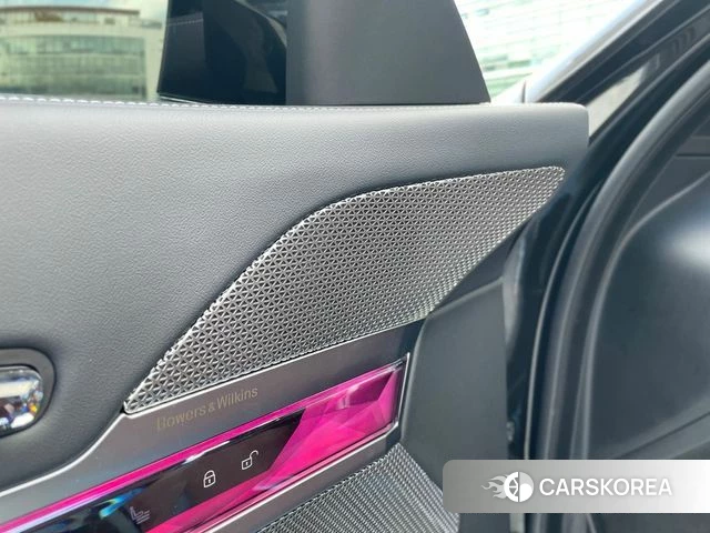 BMW 7 Series (G70) 2025 Черный из Кореи, фото 3