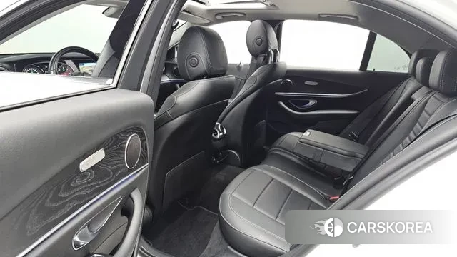 Mercedes-Benz E-Class W213 2019 Белый из Кореи, фото 3