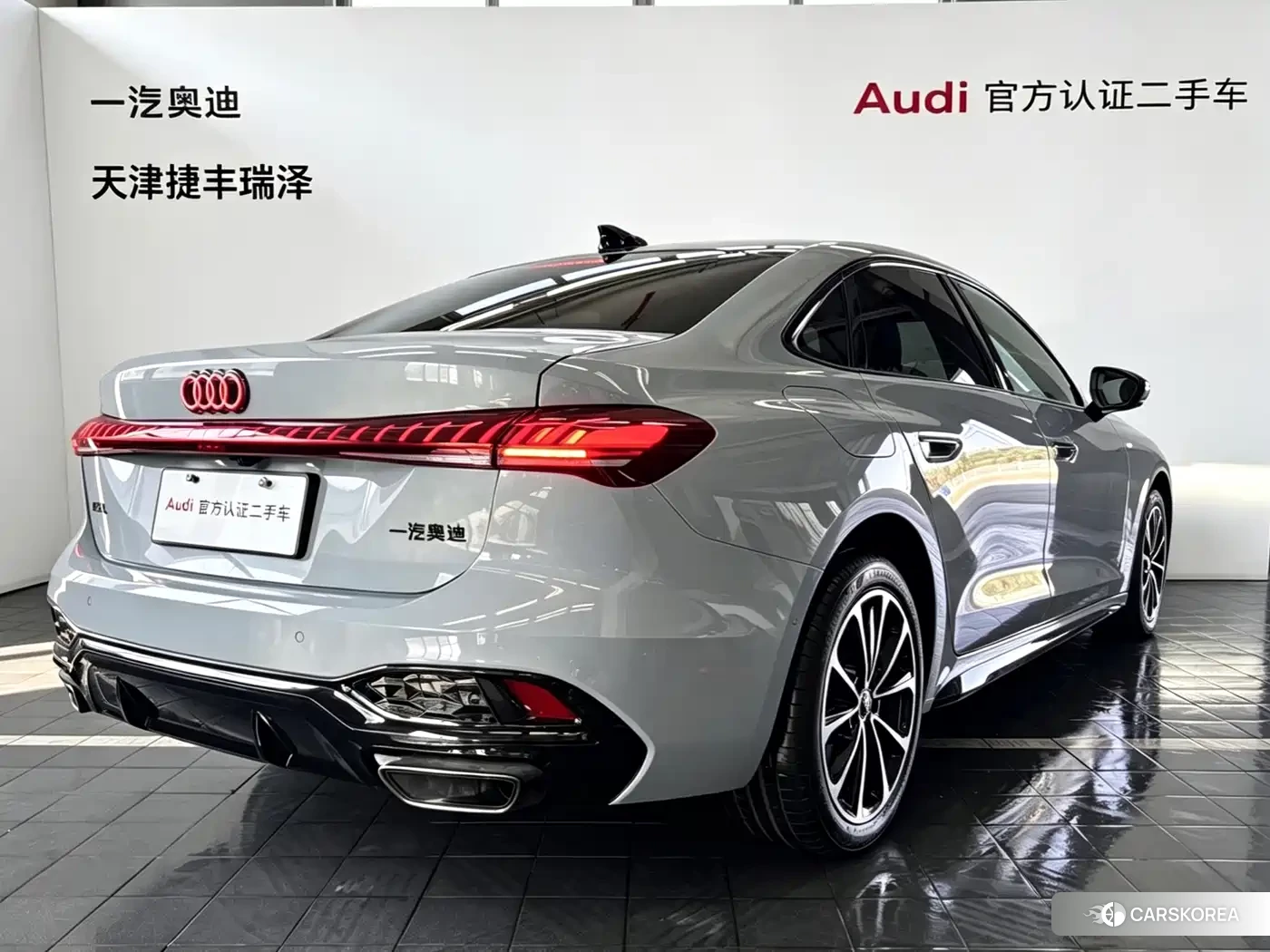 Audi A5L 2025 Silver/gray из Китая, фото 3