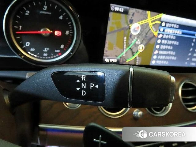 Mercedes-Benz E-Class W213 2020 Белый из Кореи, фото 3