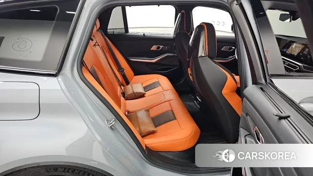 BMW M3 (G80) 2024 Цвет галактики из Кореи, фото 3